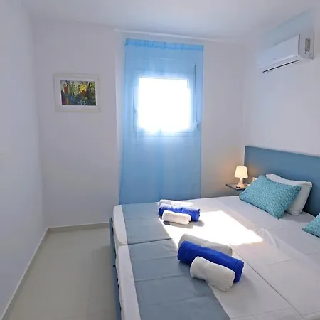 Xenos 6 With A Private Pool Near The Sea וילה Tigaki