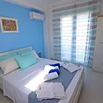 Xenos 6 With A Private Pool Near The Sea Тигаки