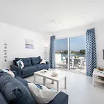 Xenos 6 With A Private Pool Near The Sea