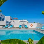 Xenos 6 With A Private Pool Near The Sea *