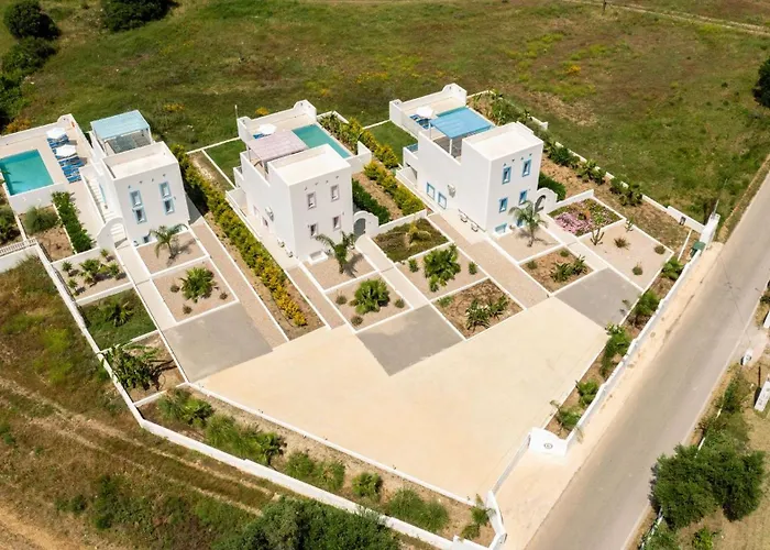 Xenos 6 With A Private Pool Near The Sea Vilă *