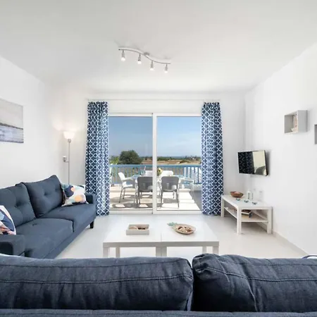Villa Xenos 6 With A Private Pool Near The Sea