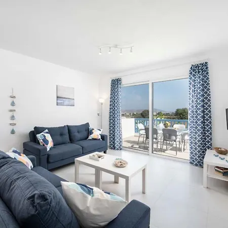 Xenos 6 With A Private Pool Near The Sea