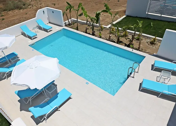 Xenos 6 With A Private Pool Near The Sea