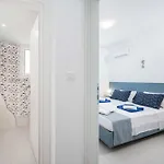 Villa Xenos 6 With A Private Pool Near The Sea Tigaki