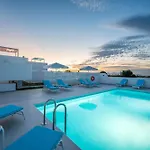 Xenos 6 With A Private Pool Near The Sea * Tigaki