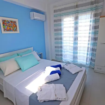 Xenos 6 With A Private Pool Near The Sea Tigaki