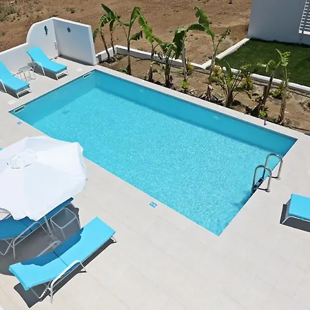 Xenos 6 With A Private Pool Near The Sea
